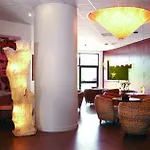 G 酒店 4*