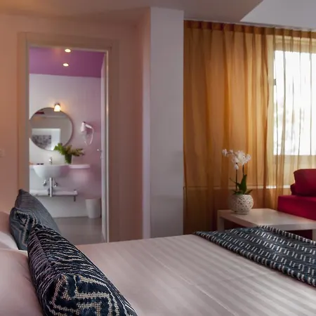 G Hotel Pomezia