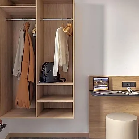 G Hotel Pomezia